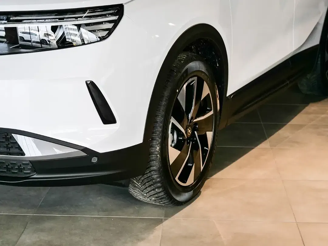 Opel Grandland - Thumbnail 3