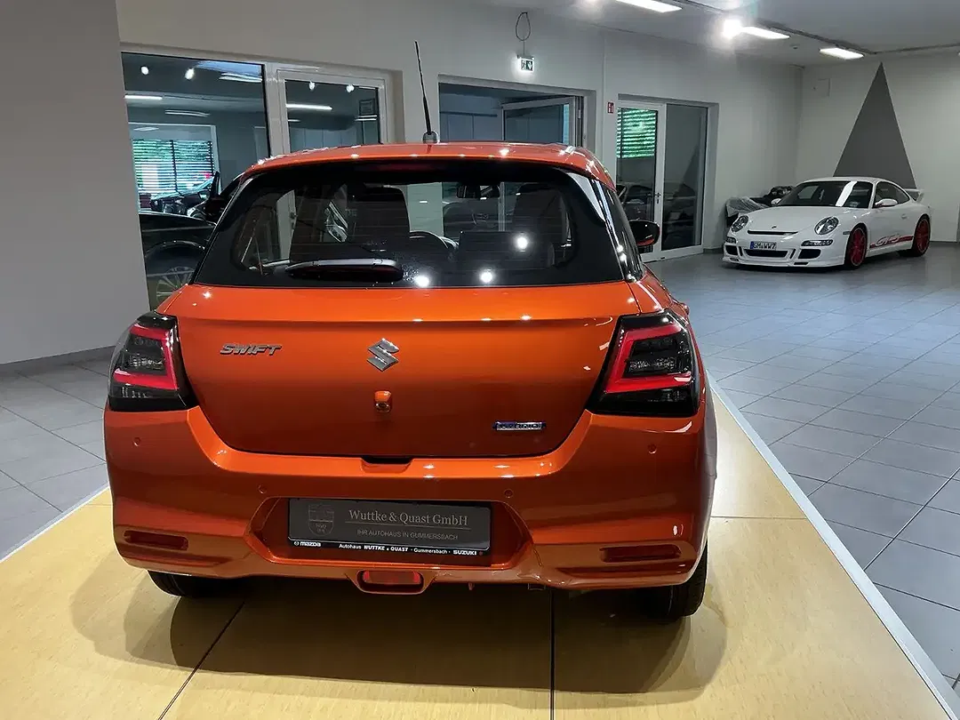Suzuki Swift - Thumbnail 6