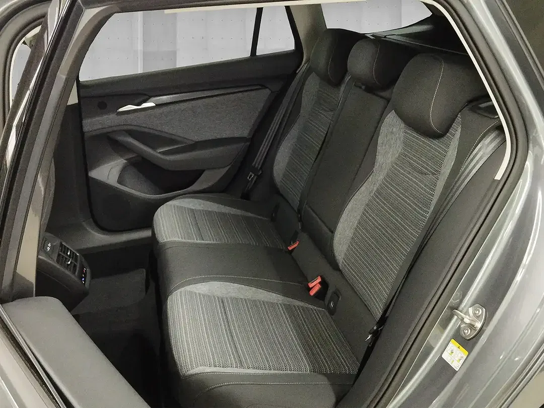 Skoda Superb - Thumbnail 9