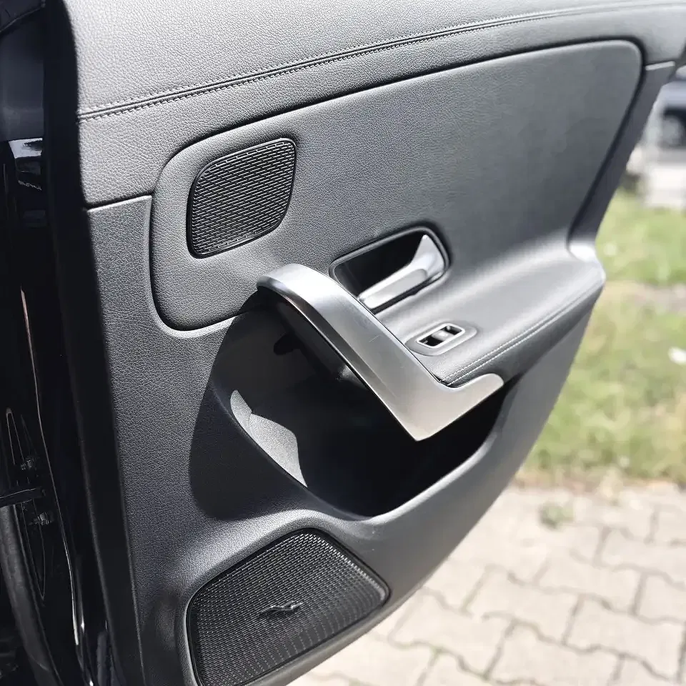 Mercedes-Benz CLA 250 - Thumbnail 12