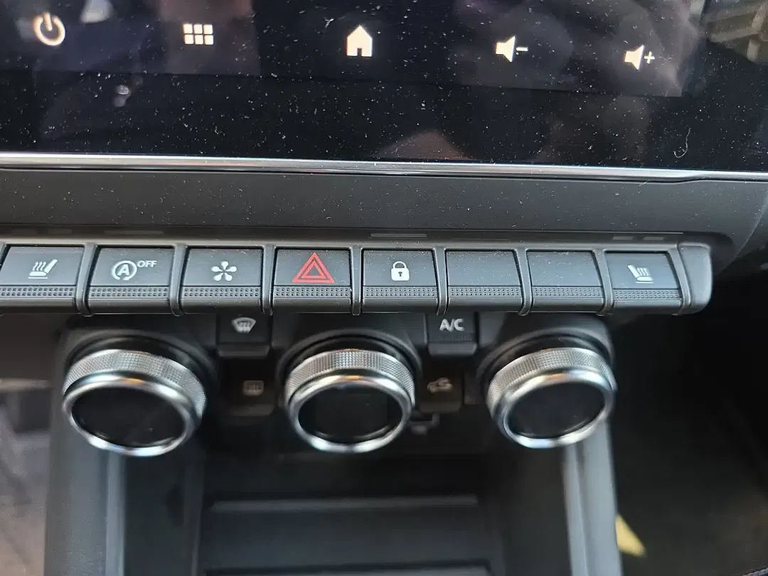Renault Captur - Thumbnail 15