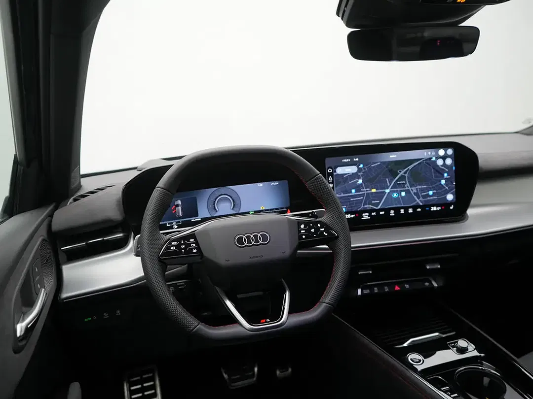 Audi Q3 - Thumbnail 9