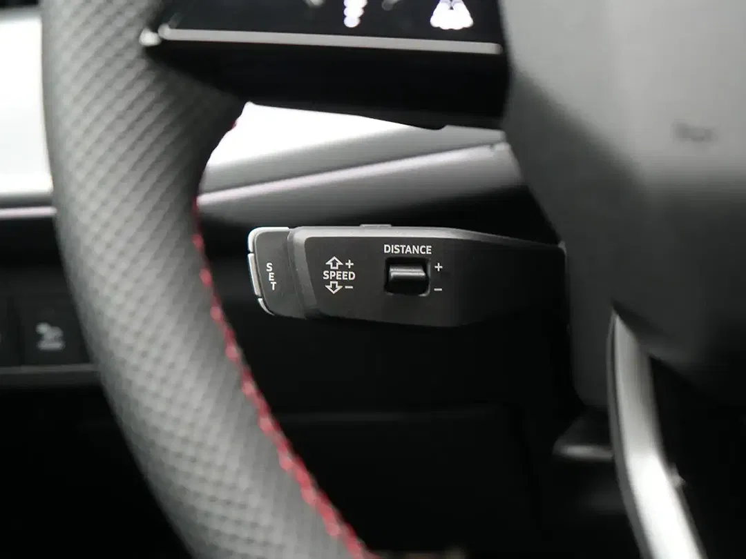 Audi Q3 - Thumbnail 10