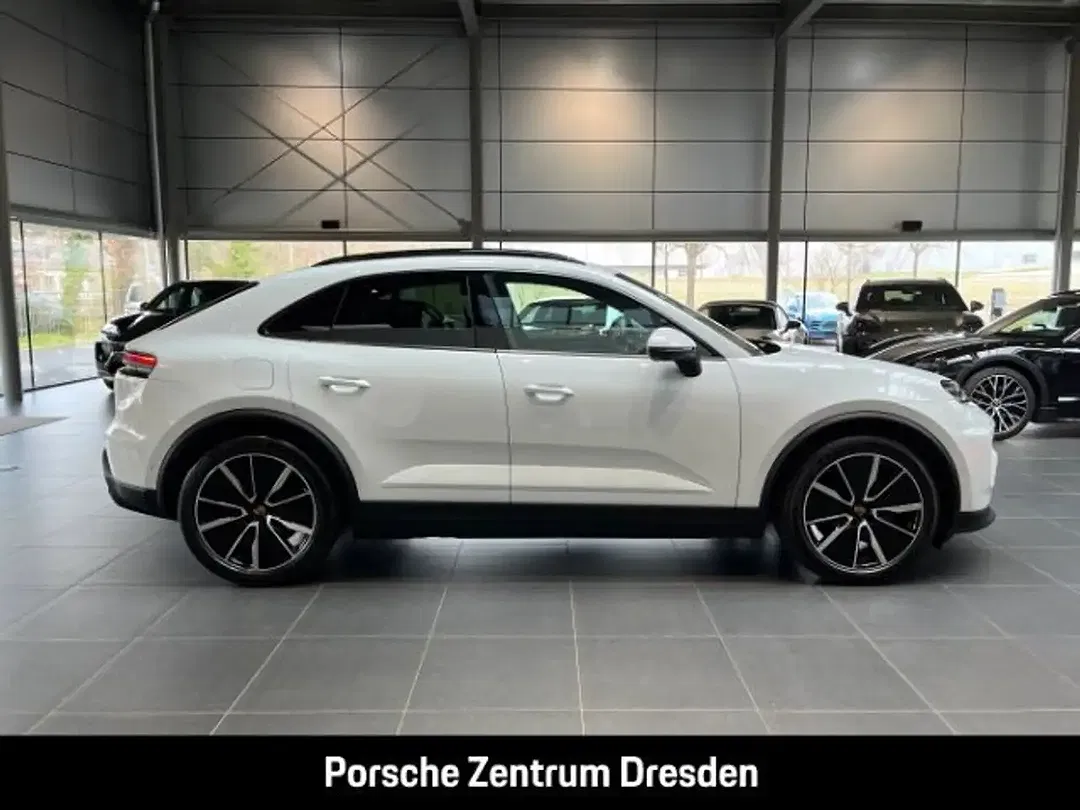 Porsche Macan - Thumbnail 10