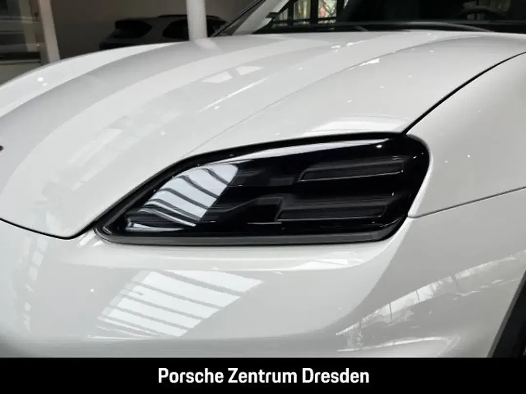 Porsche Macan - Thumbnail 13