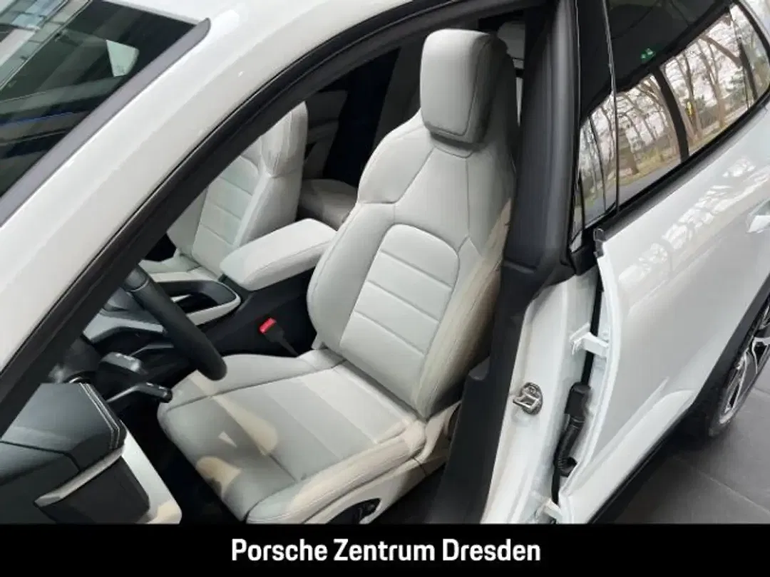Porsche Macan - Thumbnail 5