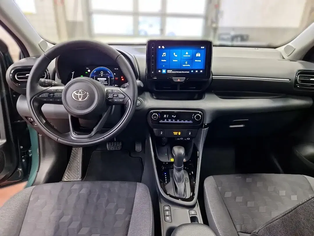 Toyota Yaris - Thumbnail 14