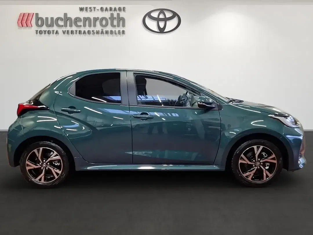 Toyota Yaris - Thumbnail 4