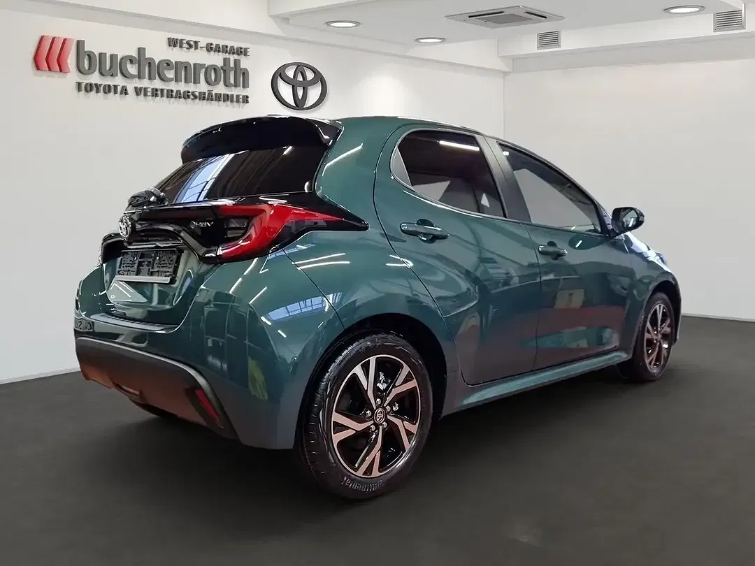 Toyota Yaris - Thumbnail 5