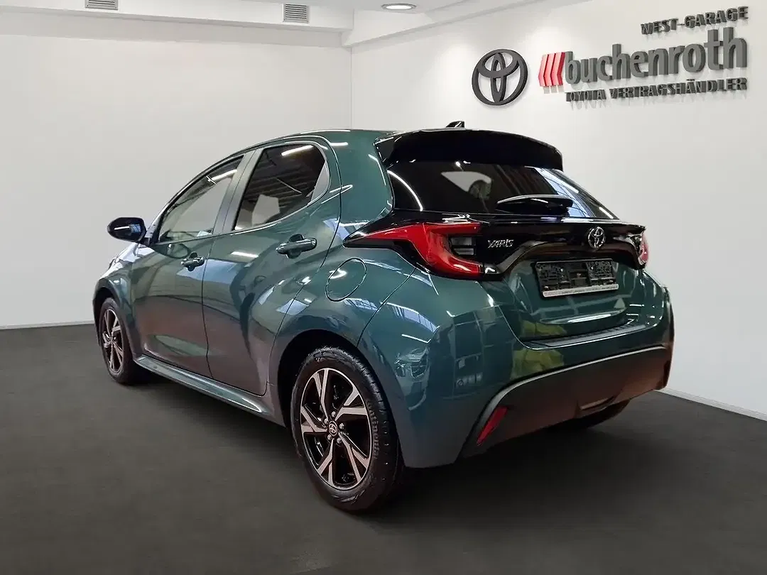 Toyota Yaris - Thumbnail 7