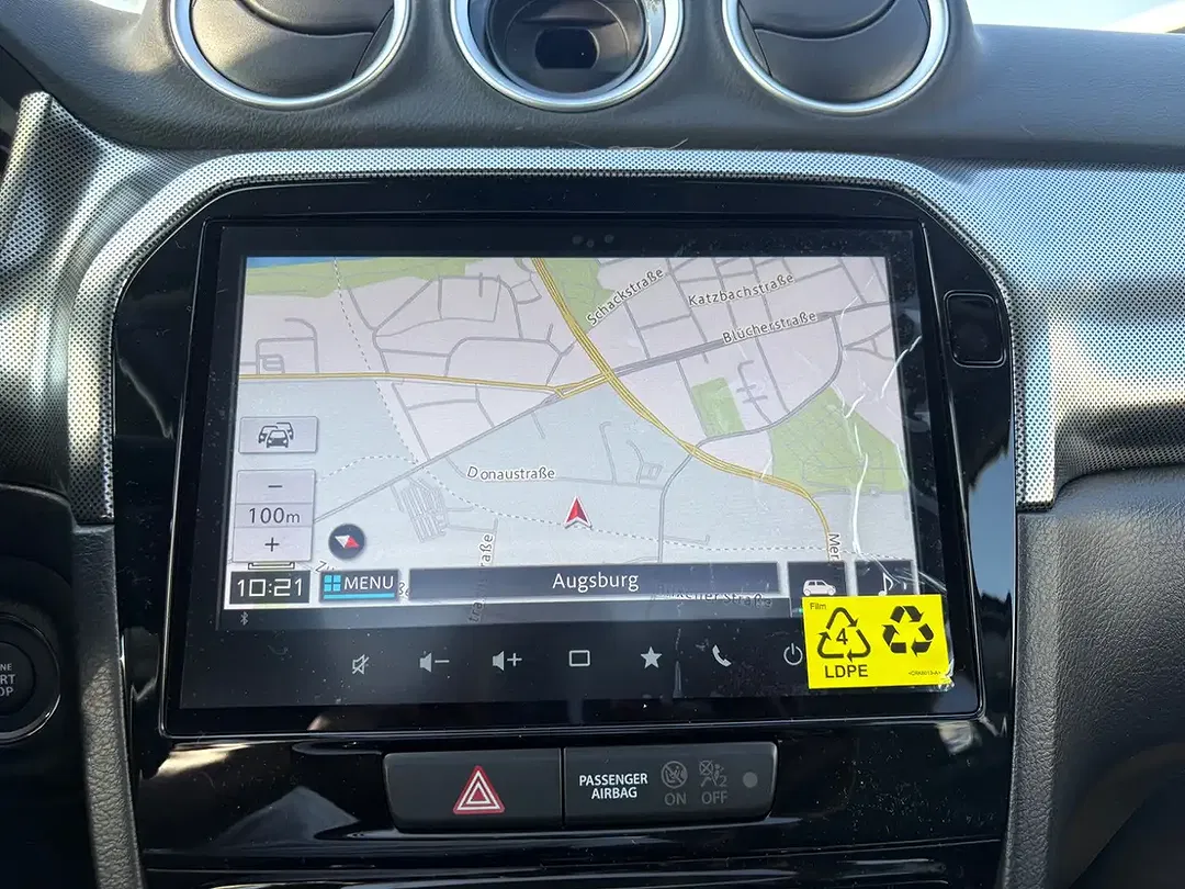 Suzuki Vitara - Thumbnail 8