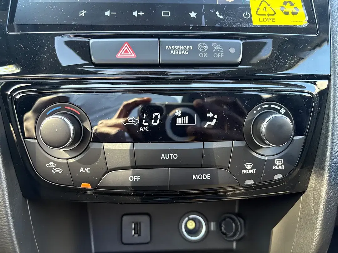 Suzuki Vitara - Thumbnail 12