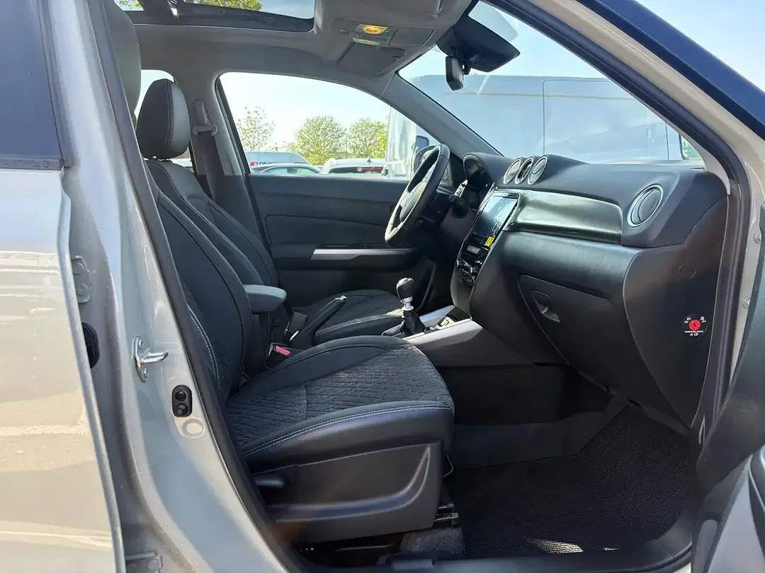 Suzuki Vitara - Thumbnail 20