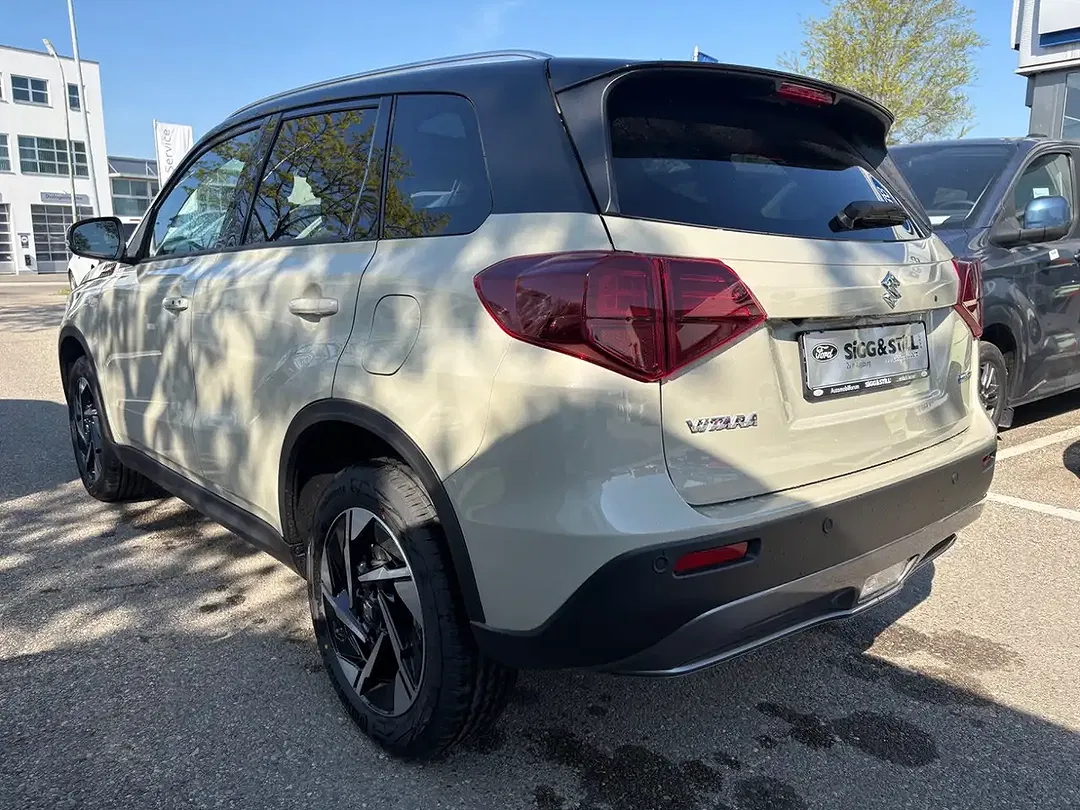 Suzuki Vitara - Thumbnail 4
