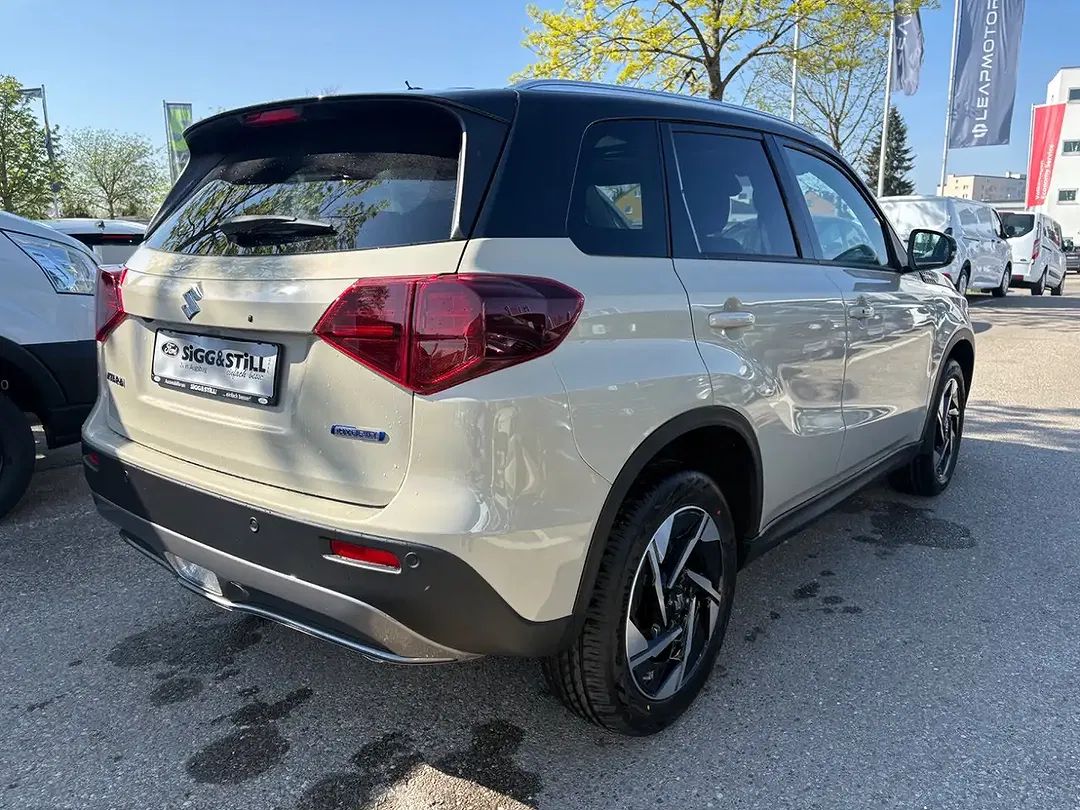 Suzuki Vitara - Thumbnail 5