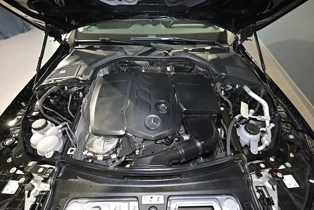 Mercedes-Benz C 200 - Thumbnail 13