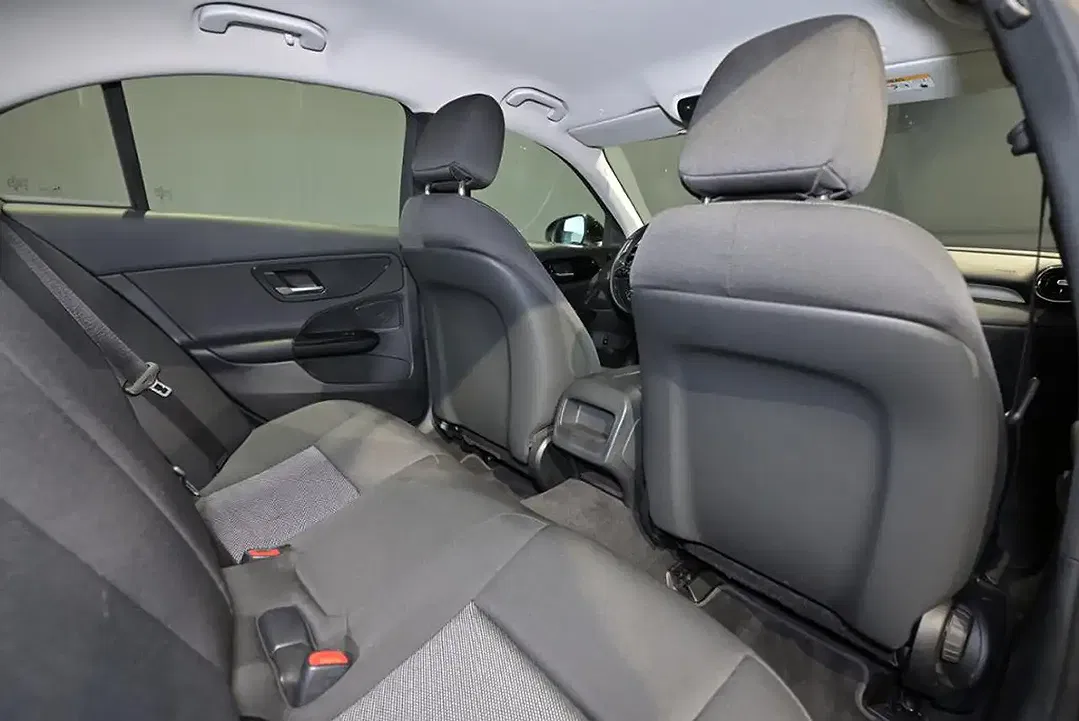 Mercedes-Benz C 200 - Thumbnail 20