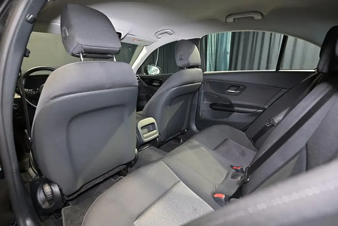 Mercedes-Benz C 200 - Thumbnail 24