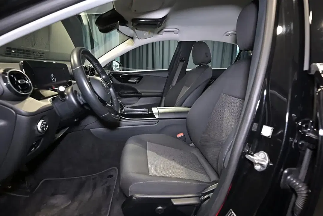 Mercedes-Benz C 200 - Thumbnail 4