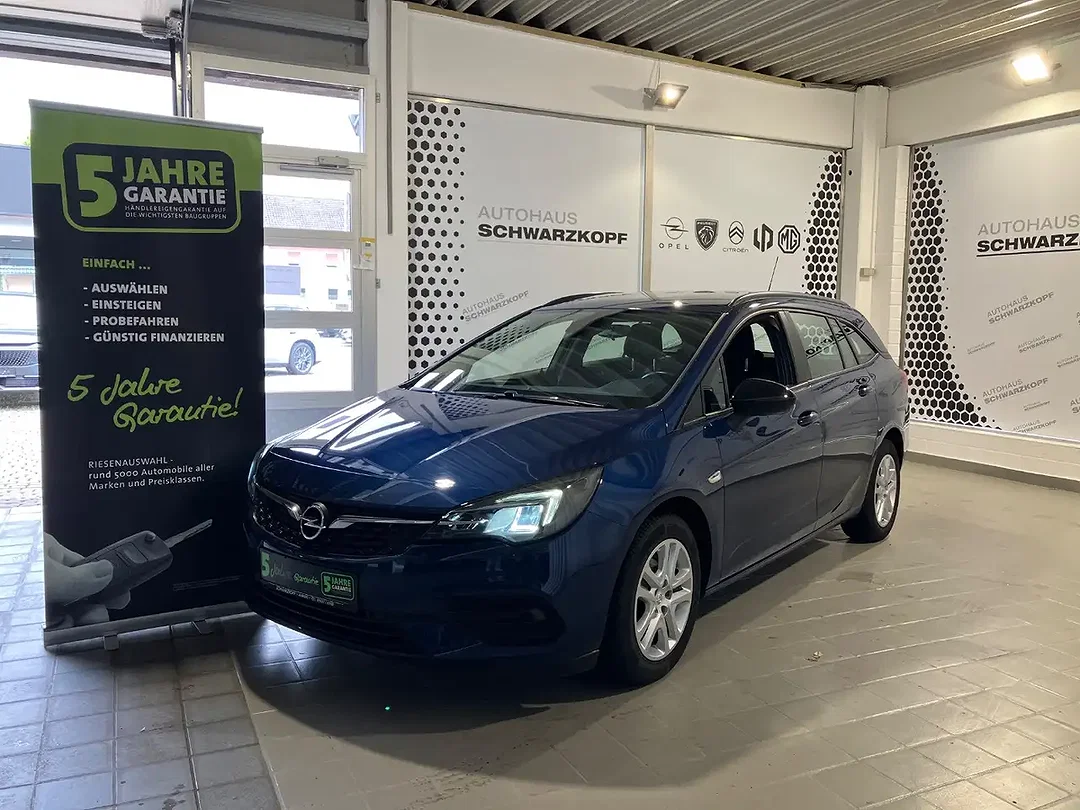 Opel Astra - Afbeelding 1