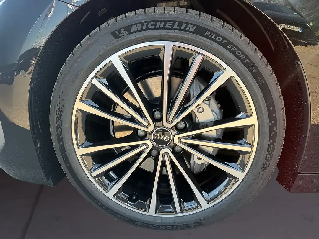 Audi A6 - Thumbnail 6