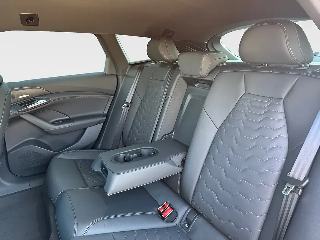 Audi A6 - Thumbnail 8