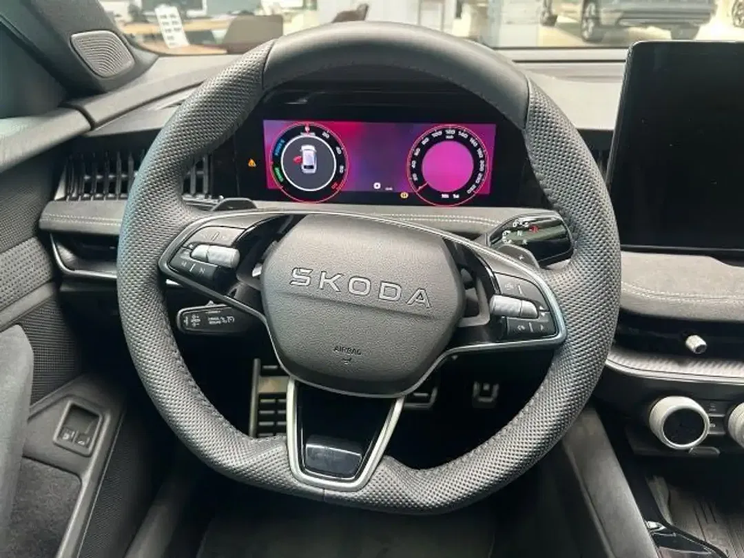 Skoda Superb - Thumbnail 15