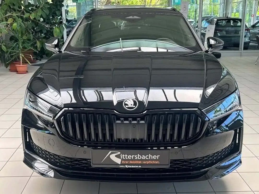 Skoda Superb - Thumbnail 3