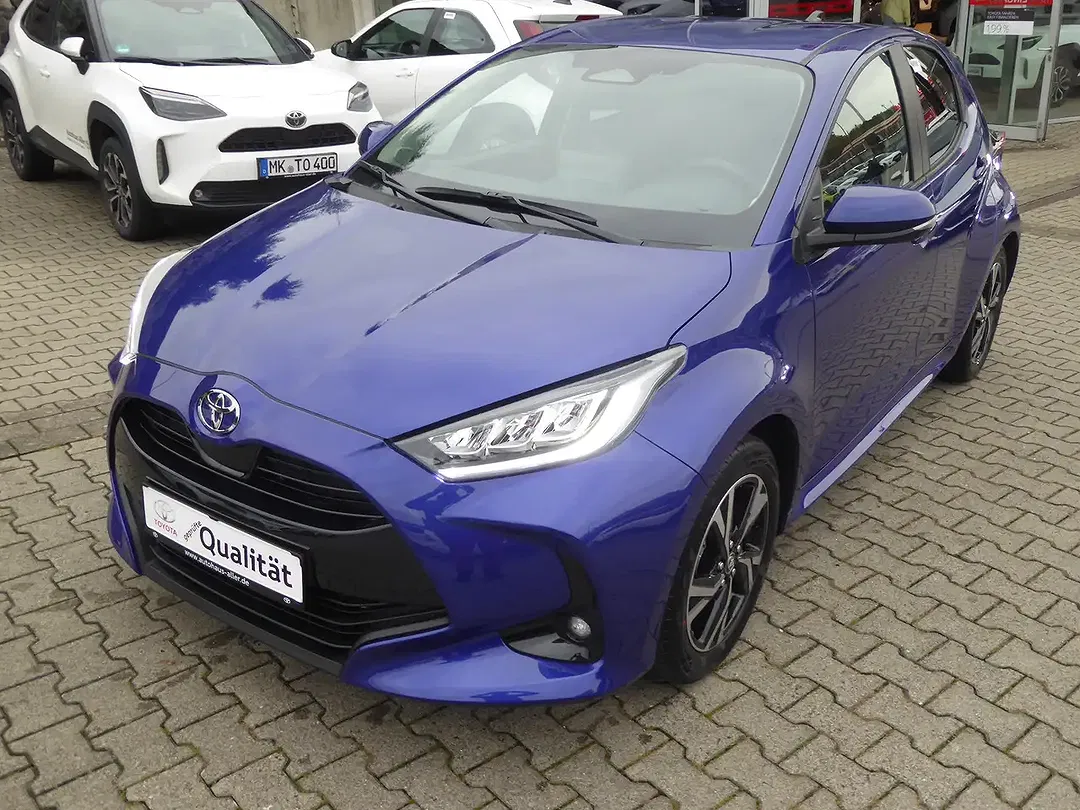 Toyota Yaris - Thumbnail 1