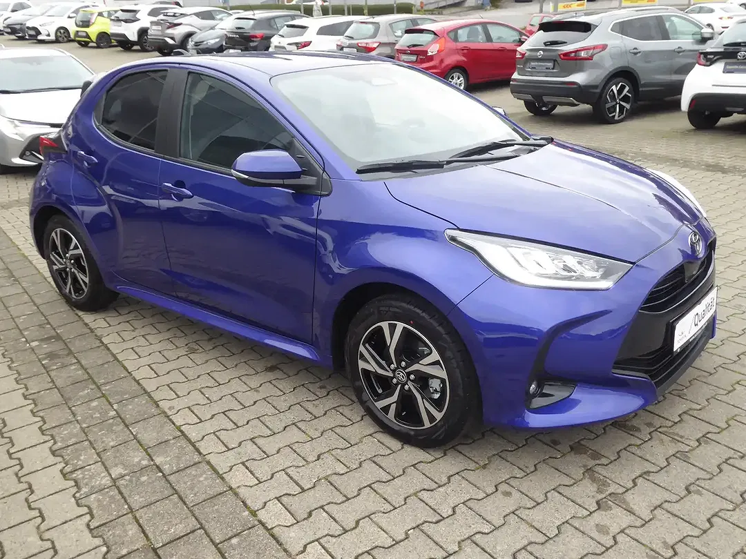 Toyota Yaris - Thumbnail 3