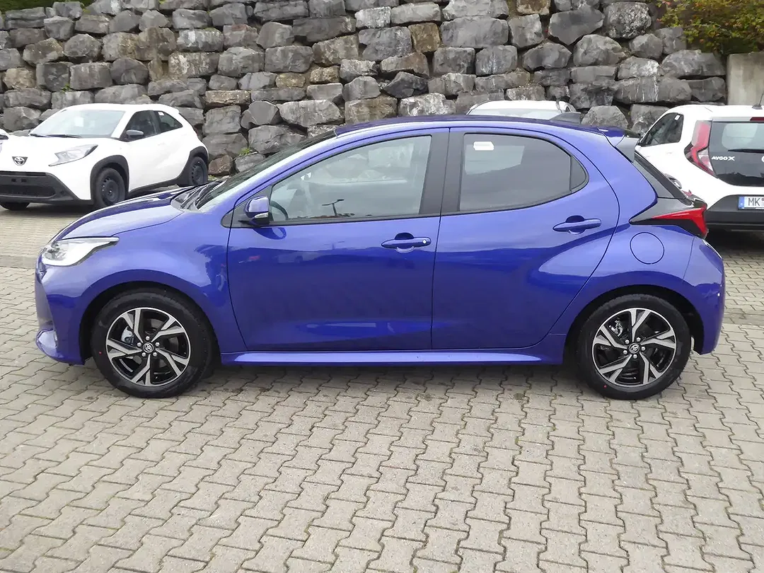 Toyota Yaris - Thumbnail 5