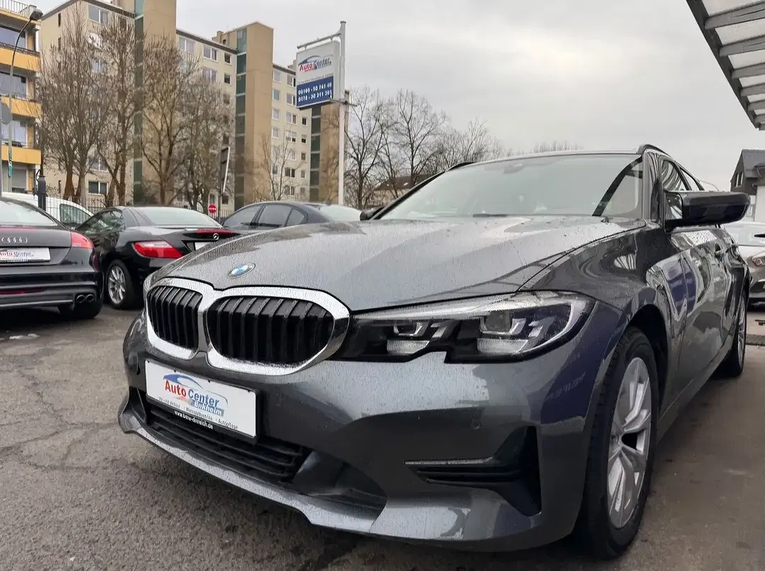 BMW 318 - Thumbnail 3