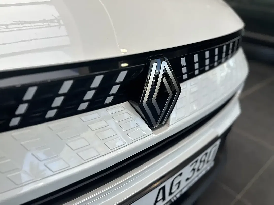 Renault Captur - Thumbnail 6