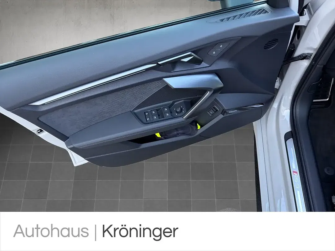 Audi RS3 - Thumbnail 8