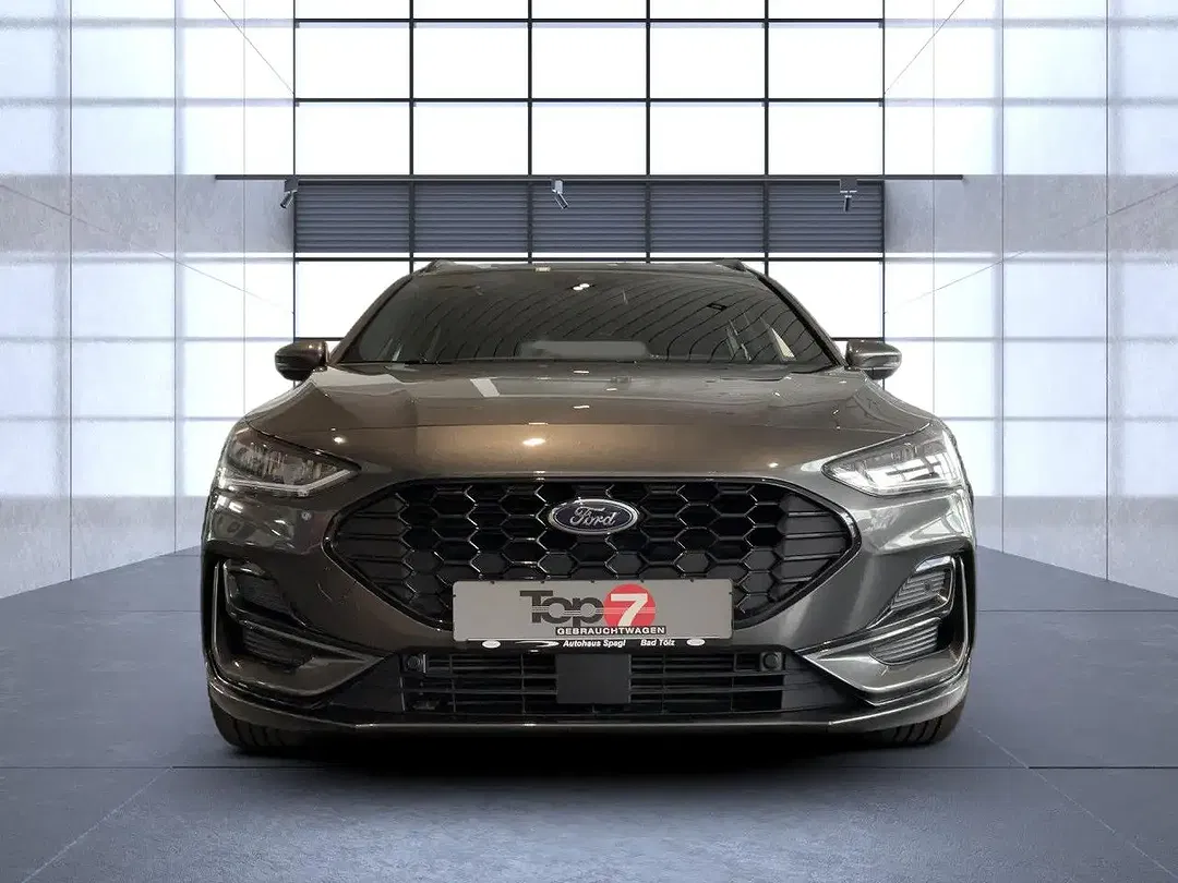 Ford Focus - Thumbnail 7