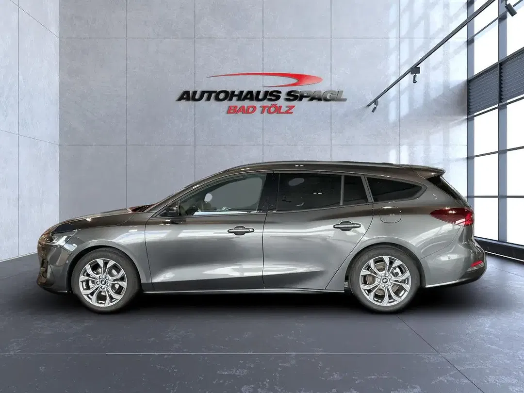 Ford Focus - Thumbnail 8