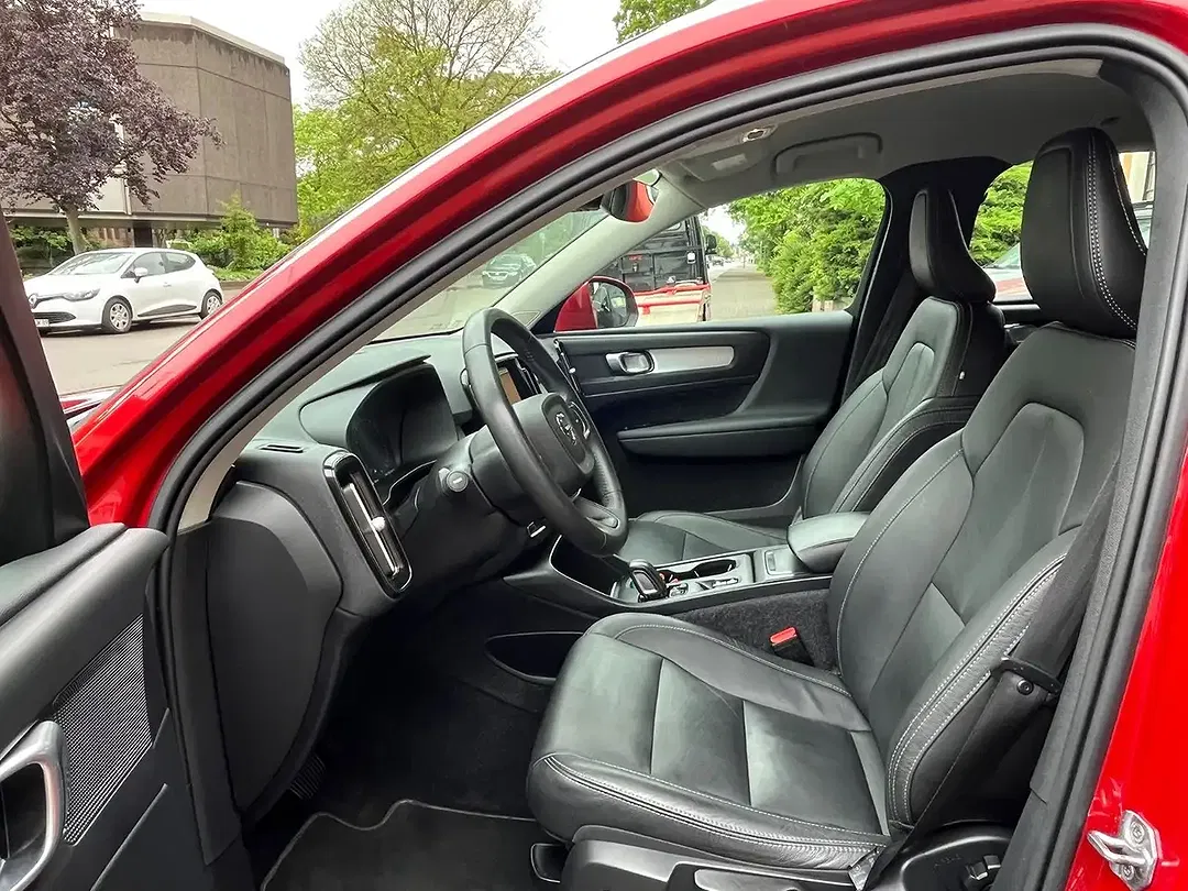 Volvo XC40 - Thumbnail 11
