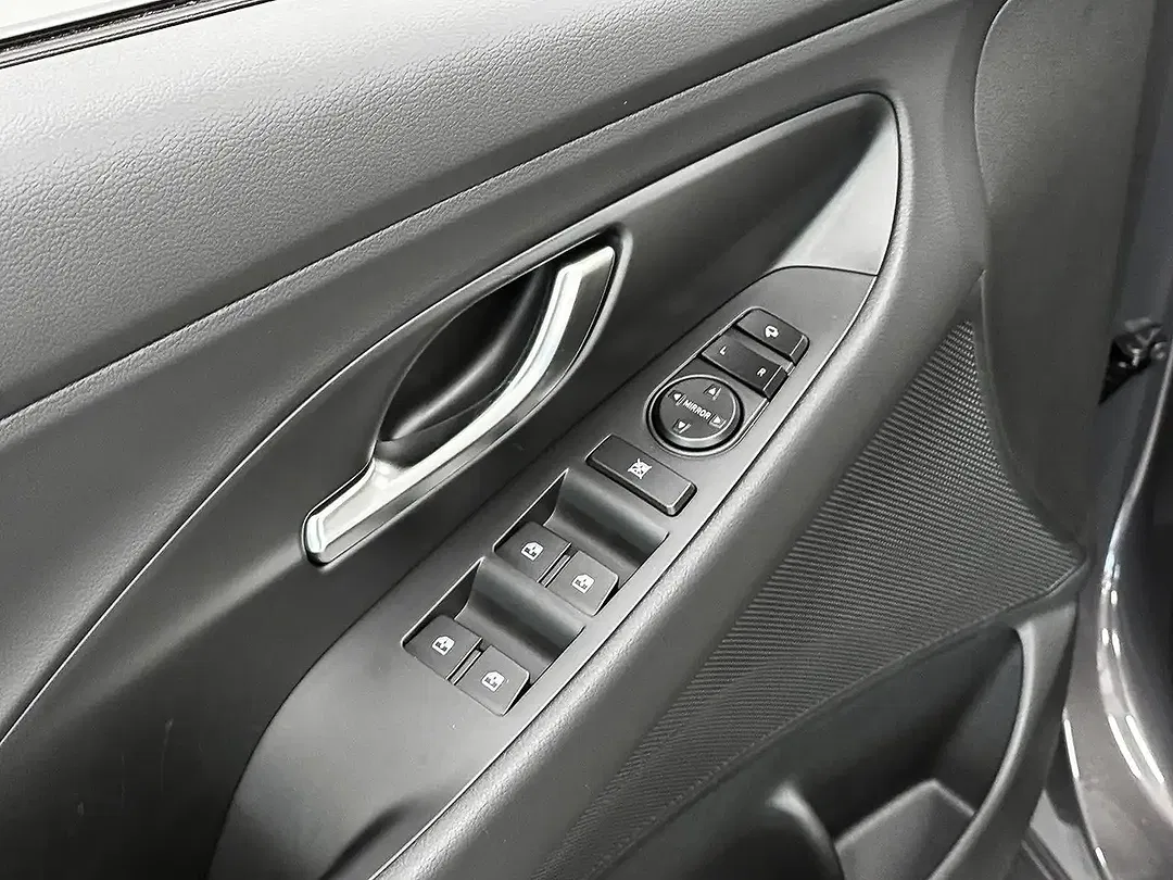 Hyundai i30 - Thumbnail 15
