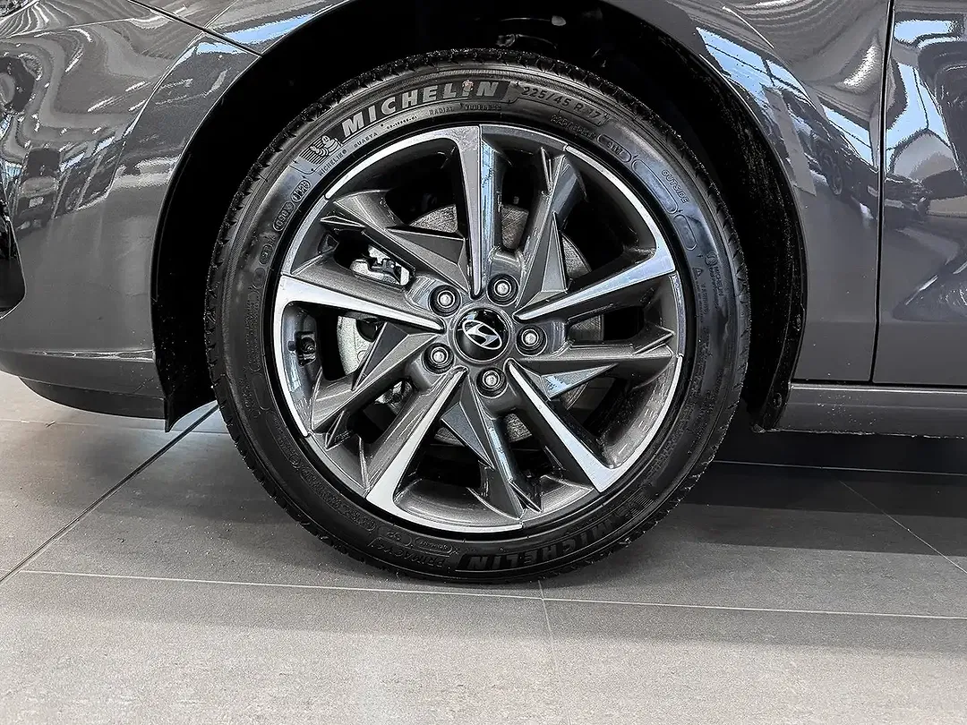 Hyundai i30 - Thumbnail 4
