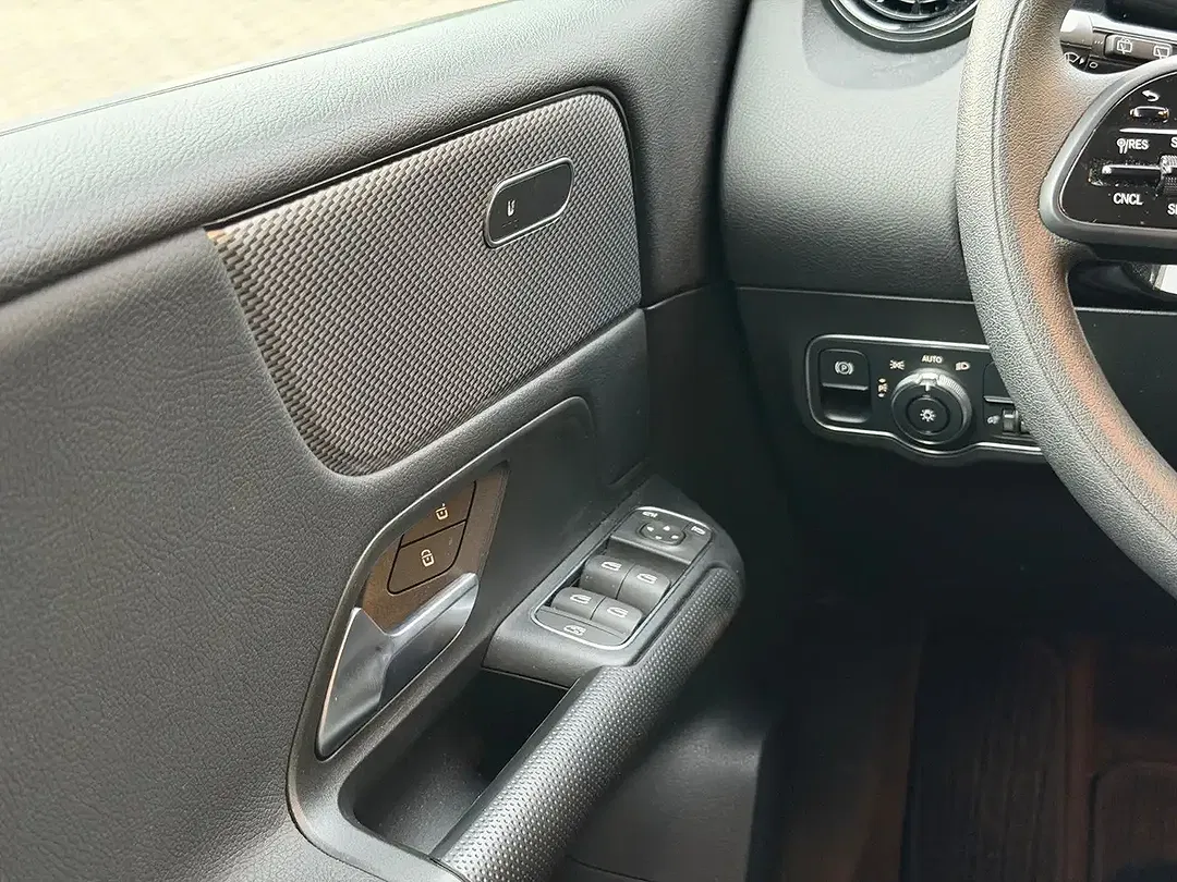Mercedes-Benz B 180 - Thumbnail 12