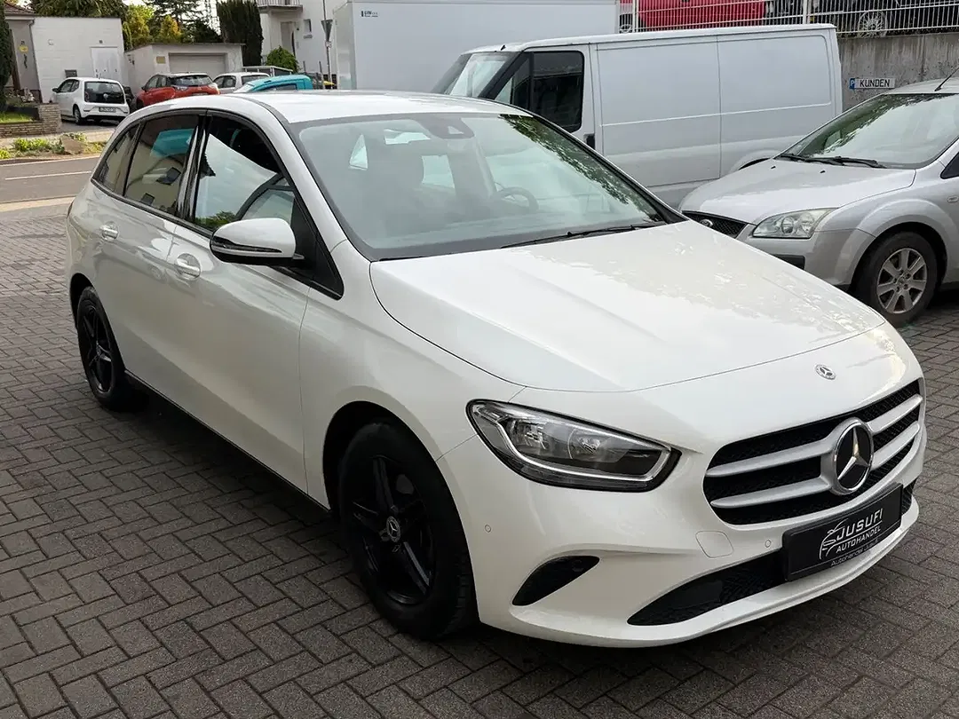 Mercedes-Benz B 180 - Thumbnail 4