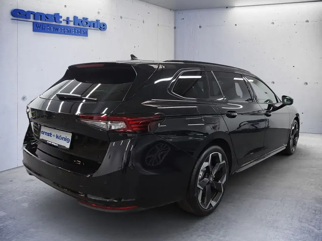 Skoda Superb - Thumbnail 3