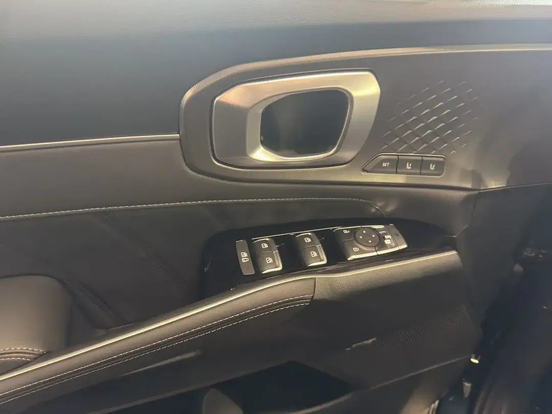 Kia Sorento - Thumbnail 14