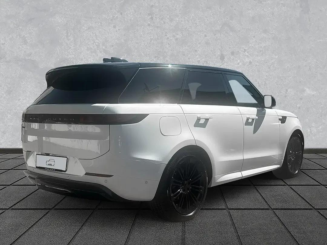 Land Rover Range Rover Sport - Thumbnail 2