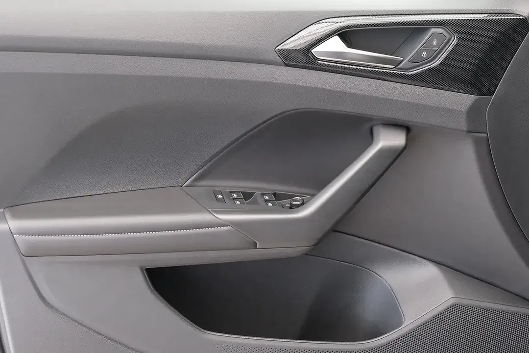 Volkswagen T-Cross - Thumbnail 8