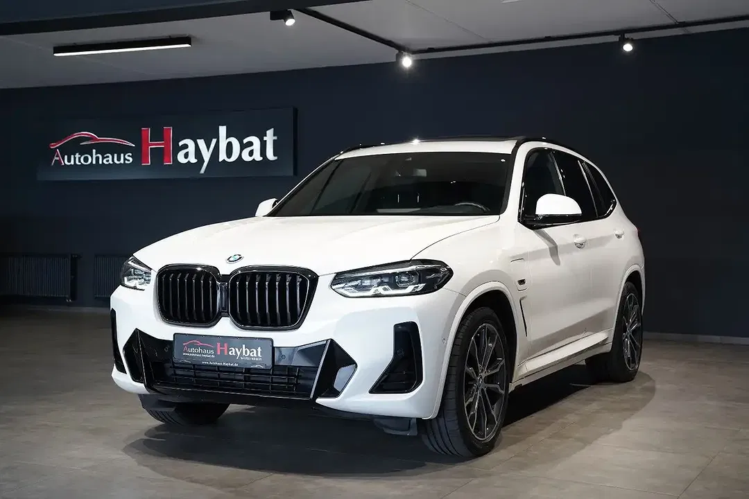 BMW X3 - Thumbnail 3