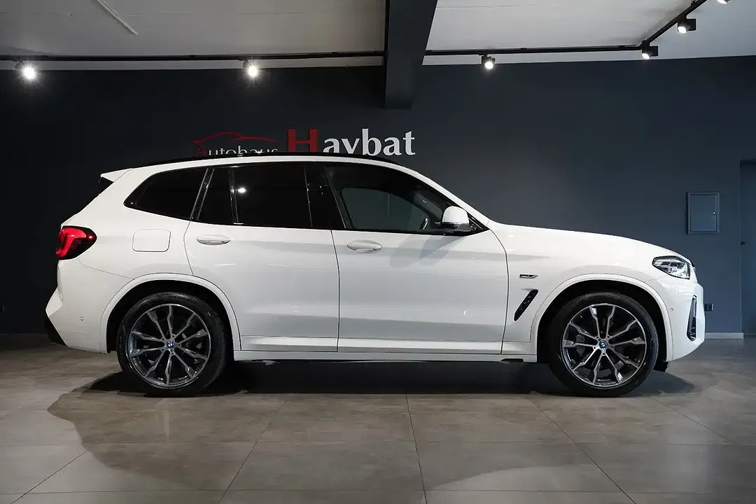 BMW X3 - Thumbnail 4