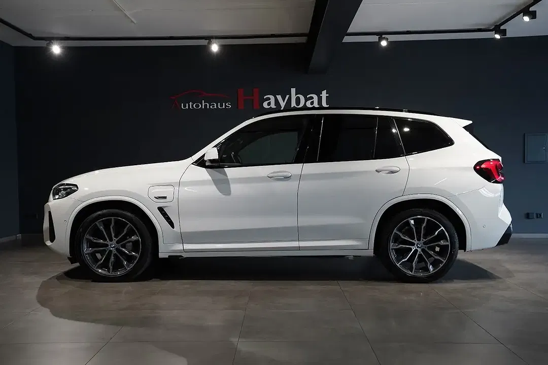 BMW X3 - Thumbnail 8