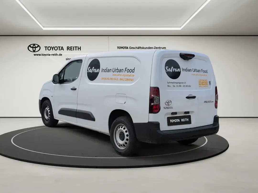 Toyota Proace City - Thumbnail 3