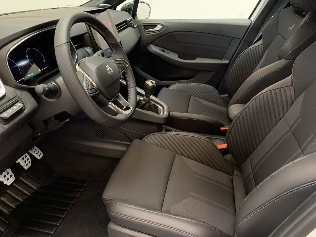 Renault Clio - Thumbnail 9